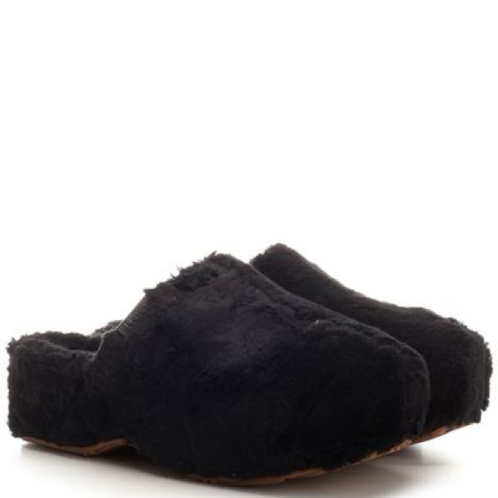 brand new black UGG fuzz sugar clog still in box, size 6